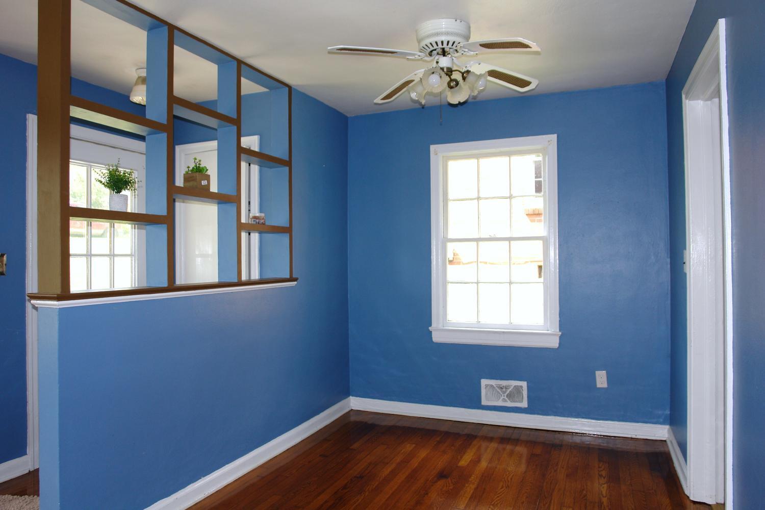 2419 Tillet Road SW Roanoke VA-large-005