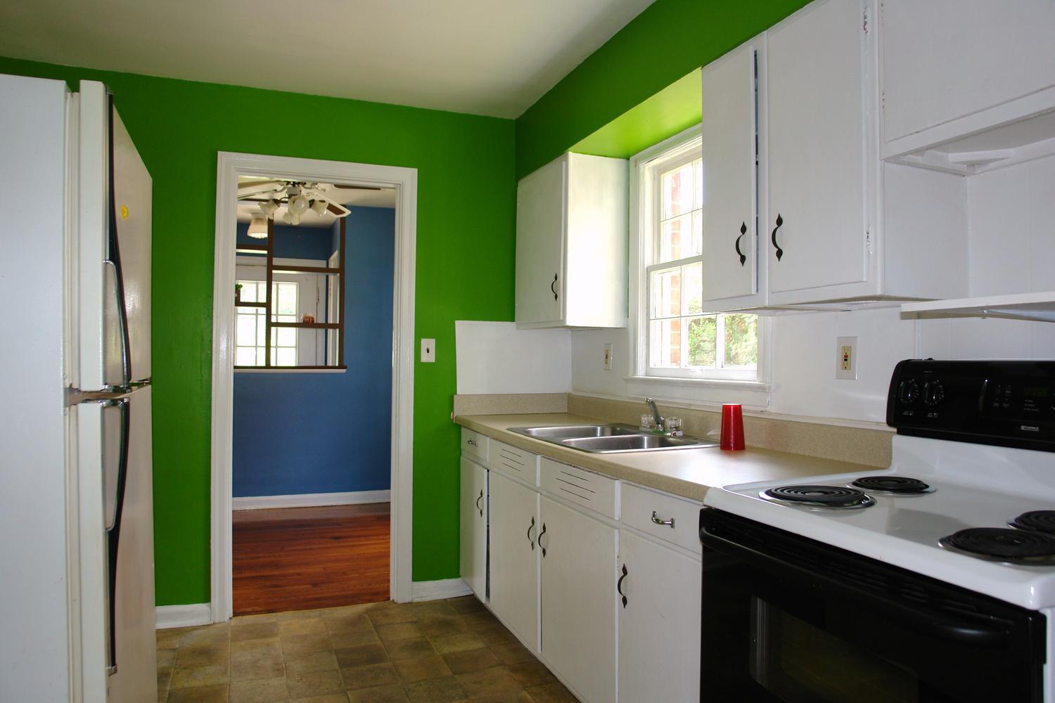 2419 Tillet Road SW Roanoke VA-large-007