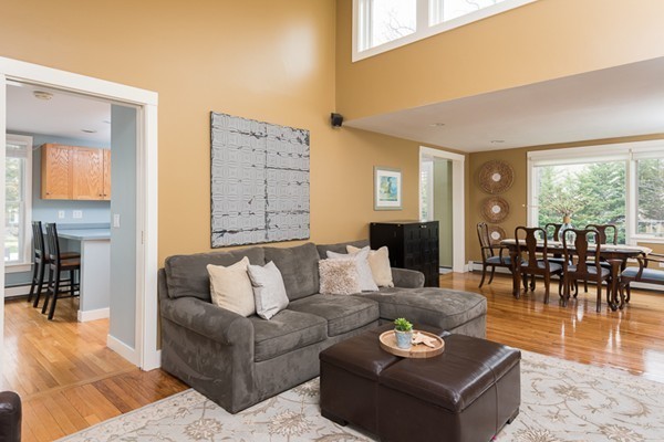 10 Butler Road Hingham, MA 02043 - Photo 4 of 22 Gallery Image 4