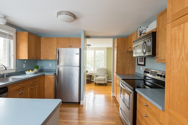 10 Butler Road Hingham, MA 02043 - Photo 7 of 22 Gallery Image 7
