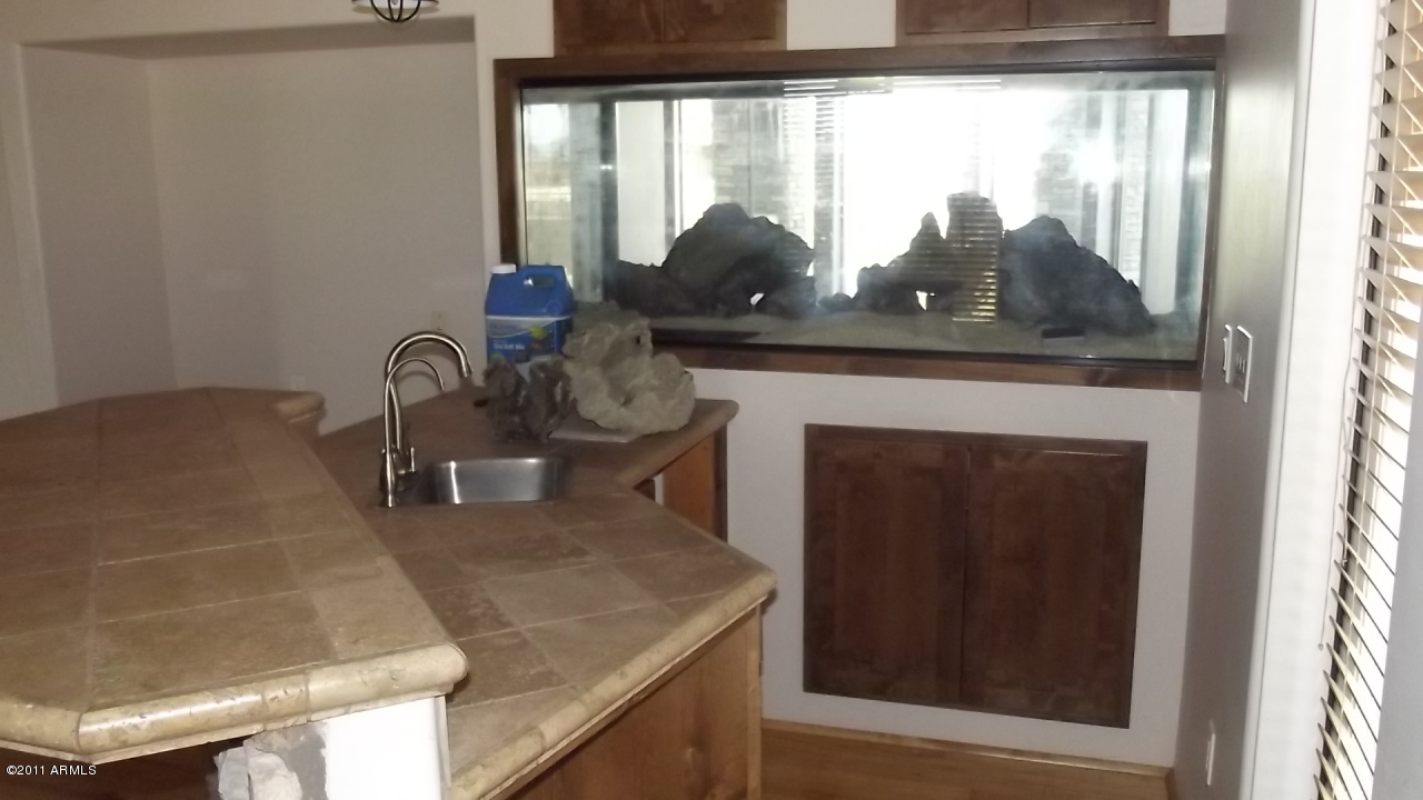 1944 North Goldfield Road Apache Junction, AZ 85119 - Photo 7 of 7 wet bar