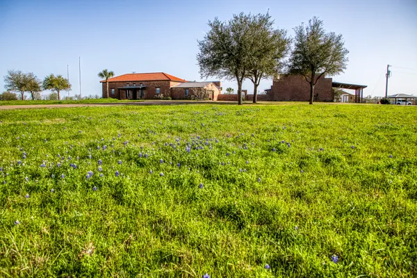 $2,995,000 | 20383 State Highway 159 West, New Ulm, TX 78950