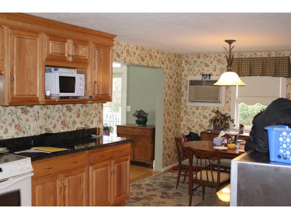 12 Bayview Terrace Road Hooksett, NH 03106 - Photo 4 of 11