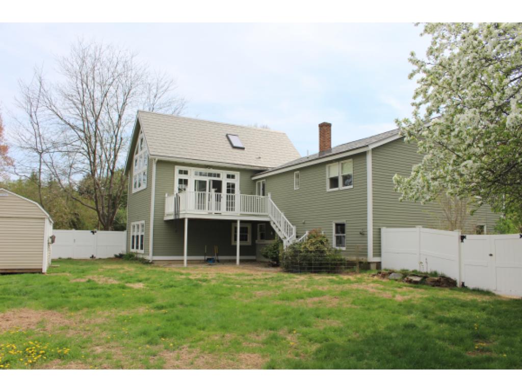 12 Bayview Terrace Road Hooksett, NH 03106 - Photo 9 of 11