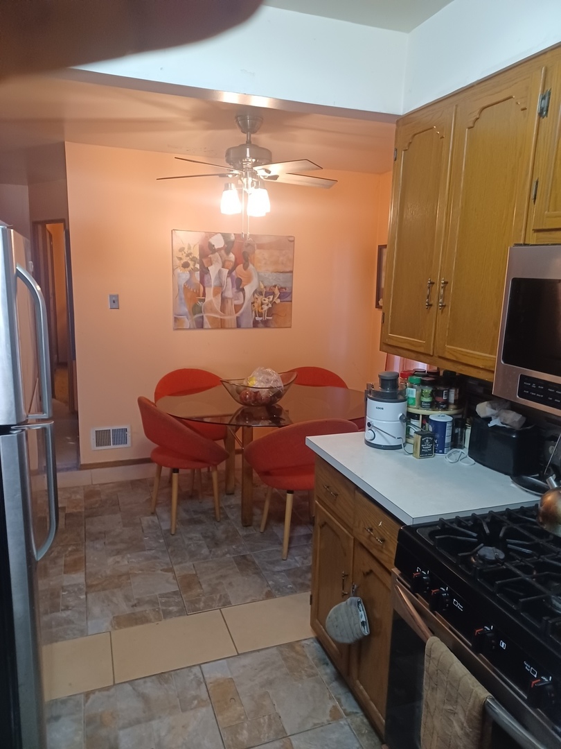 2704 Ridge Road Lansing, IL 60438 - Photo 3 of 15 Gallery Image 3