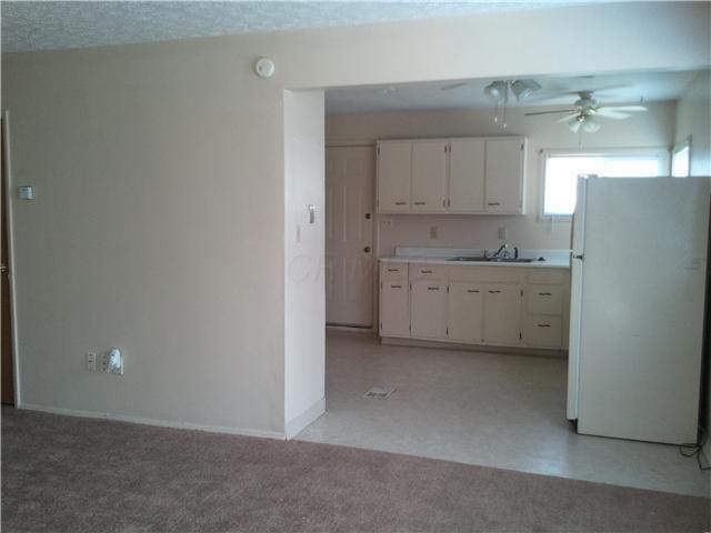 910 Derrer Road, Unit 12 Columbus, OH 43204 - Photo 3 of 6 Gallery Image 3