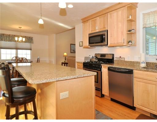 49 Old River Road Lincoln, RI 02865 - Photo 16 of 20 Kitchen.