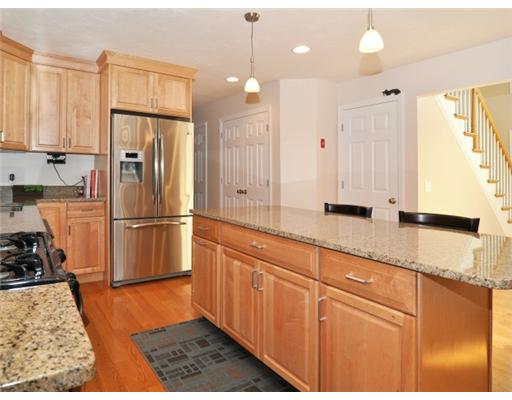49 Old River Road Lincoln, RI 02865 - Photo 18 of 20 Kitchen.