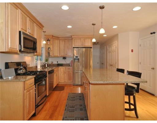 49 Old River Road Lincoln, RI 02865 - Photo 4 of 20 Kitchen.