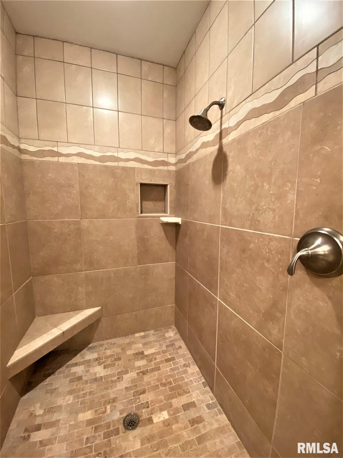 315 Harbor Point Place Springfield, IL 62712 - Photo 18 of 36 Gallery Image 18