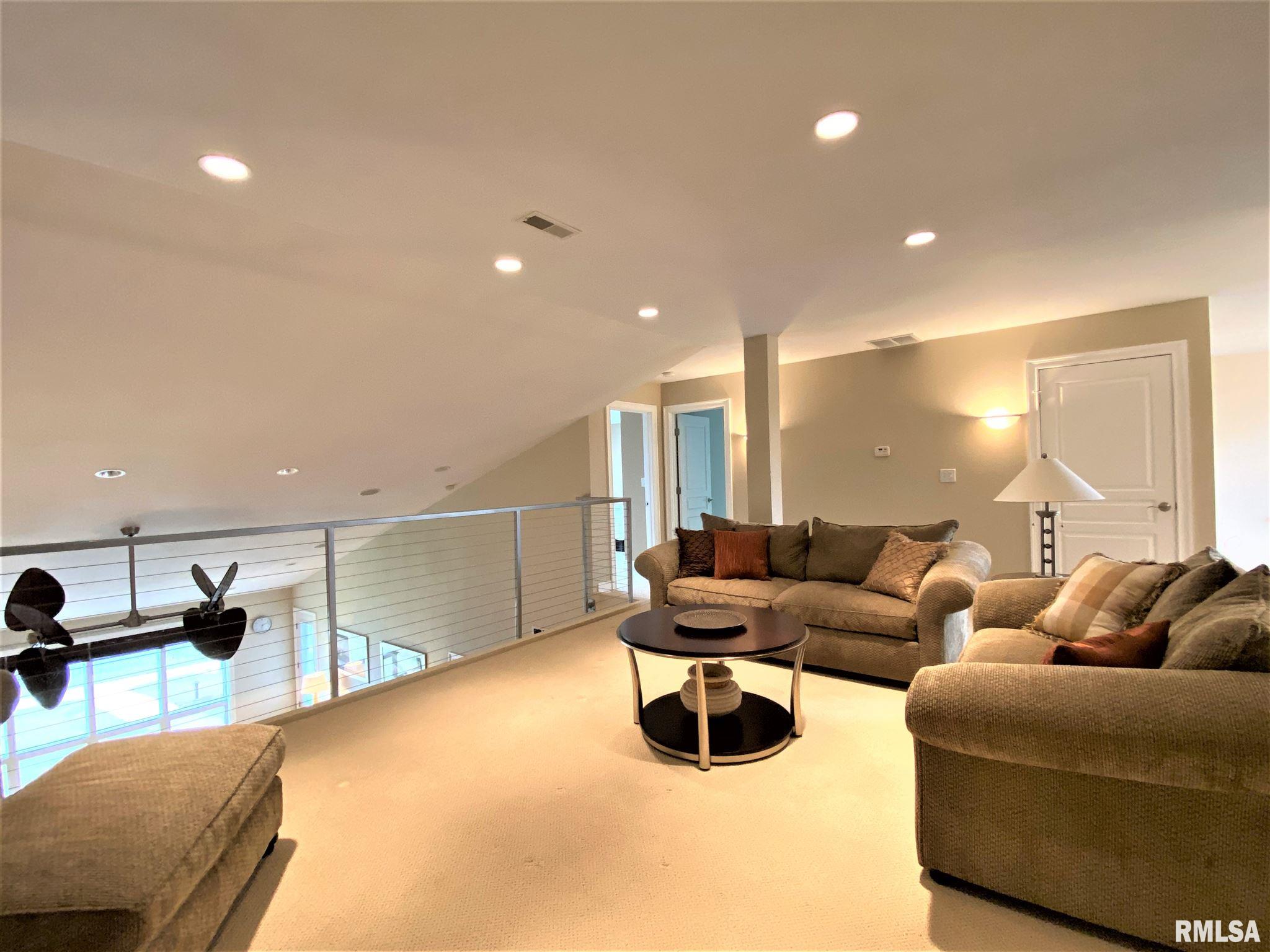 315 Harbor Point Place Springfield, IL 62712 - Photo 21 of 36 Gallery Image 21