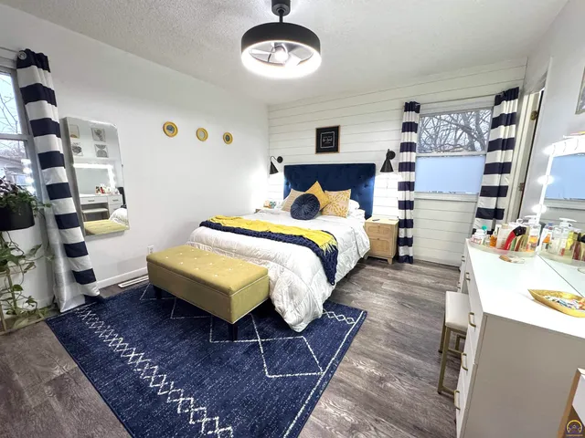 $239,500 | 907 Thompson Street, Emporia, KS 66801