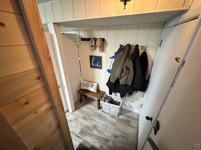 $239,500 | 907 Thompson Street, Emporia, KS 66801