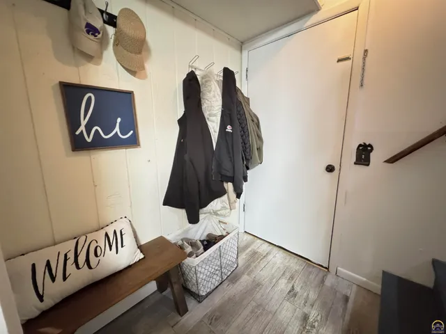 $239,500 | 907 Thompson Street, Emporia, KS 66801