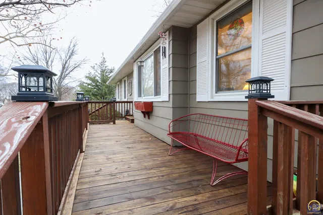 $239,500 | 907 Thompson Street, Emporia, KS 66801