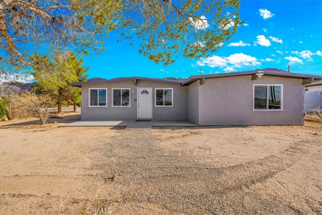 72589 Sullivan Road Twentynine Palms, CA 92277 - Photo 4 of 42