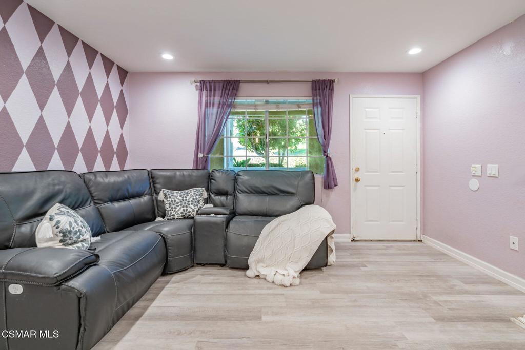 1043 Waltham Road, Unit E Simi Valley, CA 93065 - Photo 55 of 63 Gallery Image 55