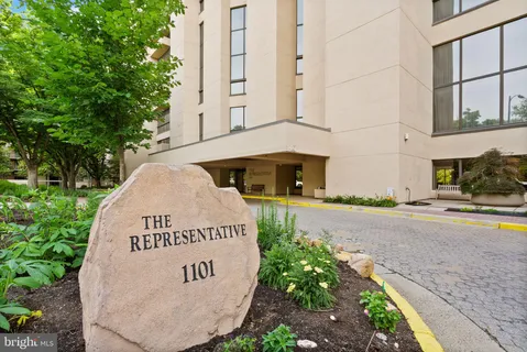 $595,000 | 1101 South Arlington Ridge Road, Unit 608, Arlington, VA 22202