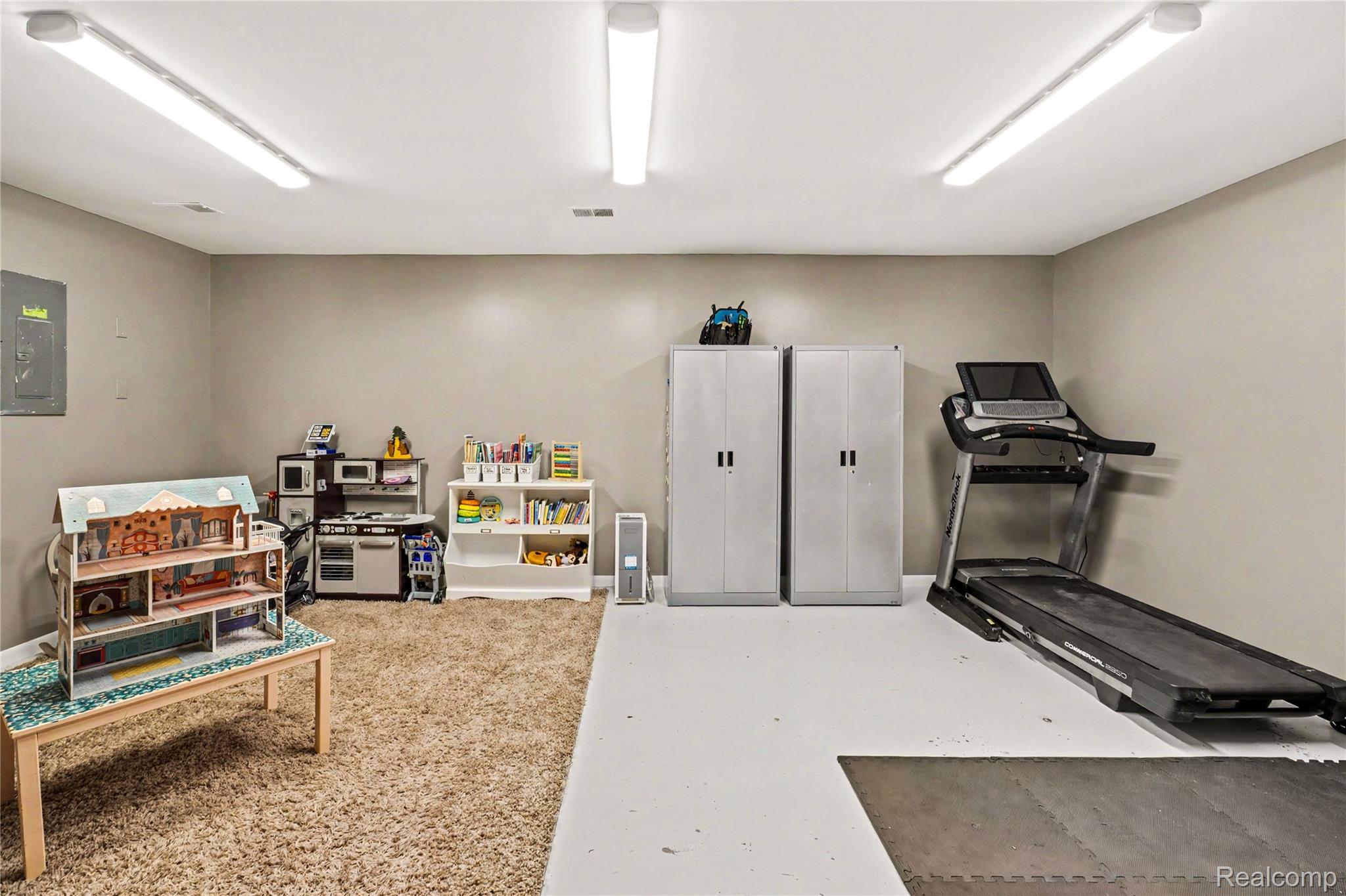 5465 South Lake George Road Metamora, MI 48455 - Photo 35 of 61 Homeschool or exercise room