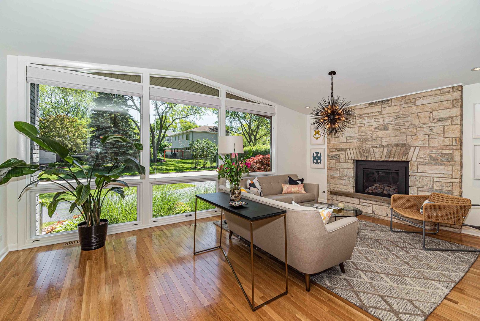 1146 Rago Avenue Deerfield, IL 60015 - Photo 4 of 25 a living room with furniture and a fireplace