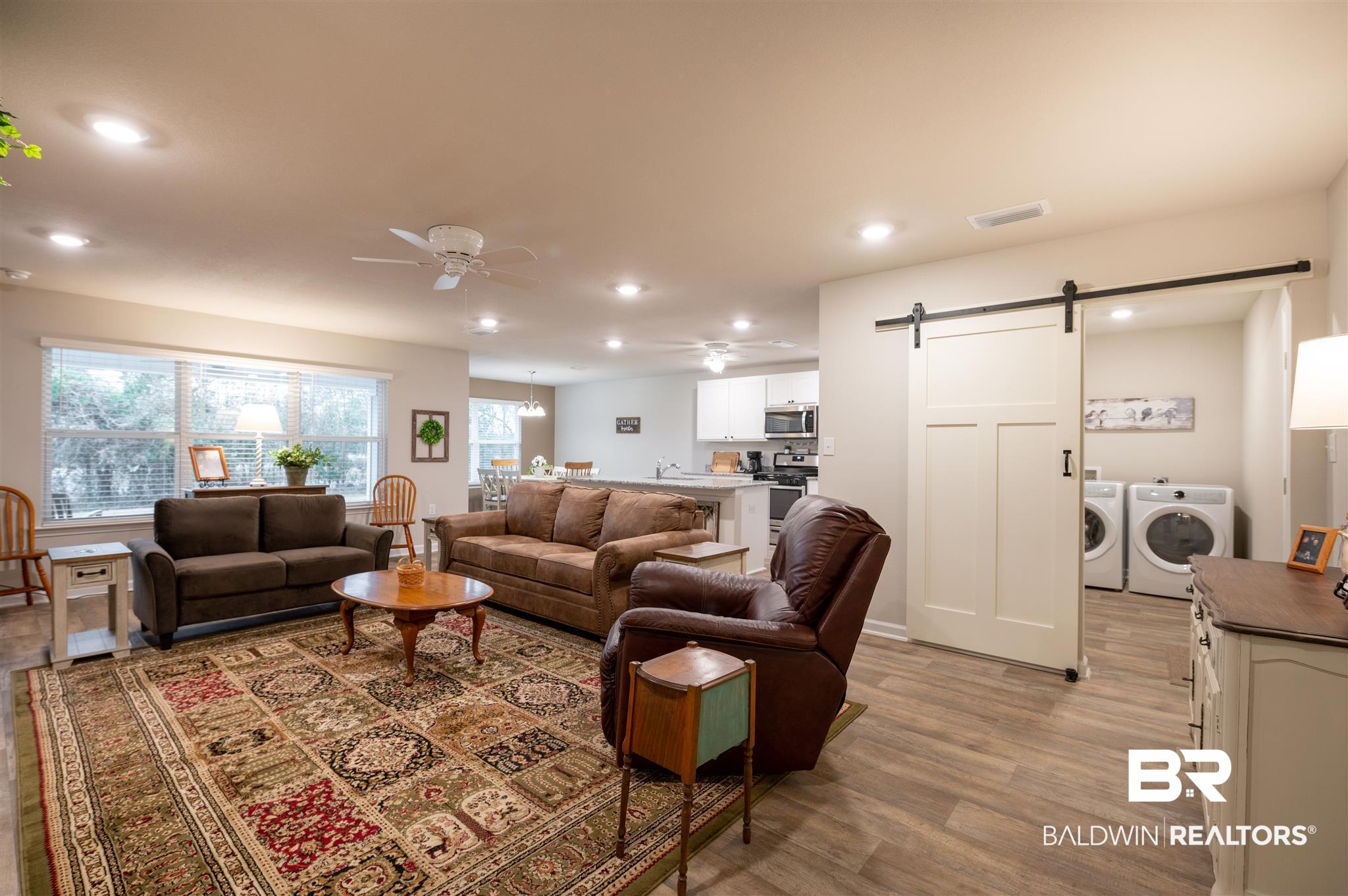 8474 Mackie Lane Daphne, AL 36526 - Photo 4 of 27