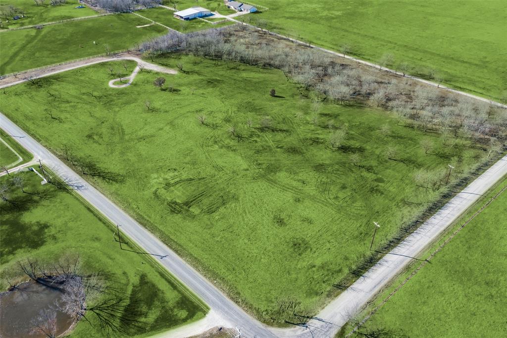 Lot 1-2.80 Lot 1-2.80 Acres Airport Road Tioga, TX 76271 - Photo 14 of 28 a view of a garden from a balcony