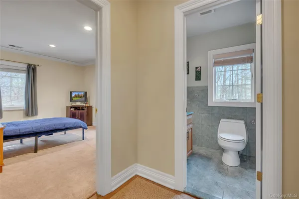 a bathroom with a toilet
