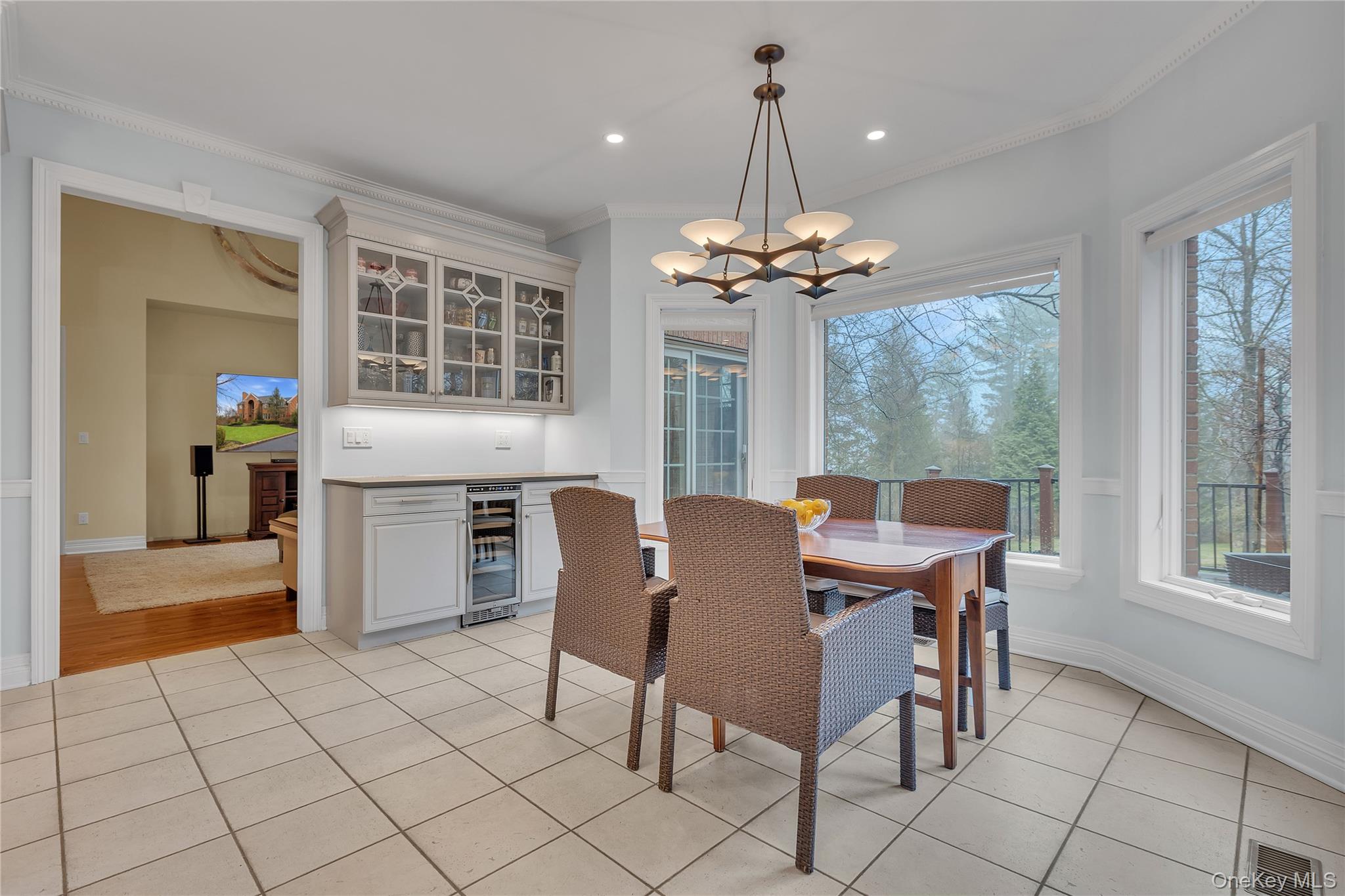 199 Hirst Road Briarcliff Manor, NY 10510 - Photo 10 of 50 The EIK breakfast area not only offers a backyard view, but has a beverage refrigerator nearby.