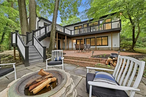 $1,175,000 | 75 Laurel Hill Road, Centerport, NY 11721