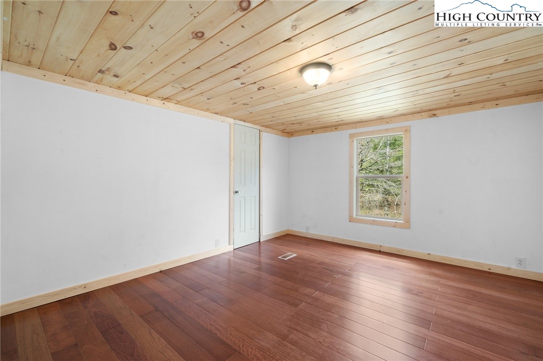 1920 Castle Ford Road Boone, NC 28607 - Photo 18 of 33