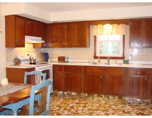 600 Stafford Road Tiverton, RI 02878 - Photo 2 of 8 Gallery Image 2