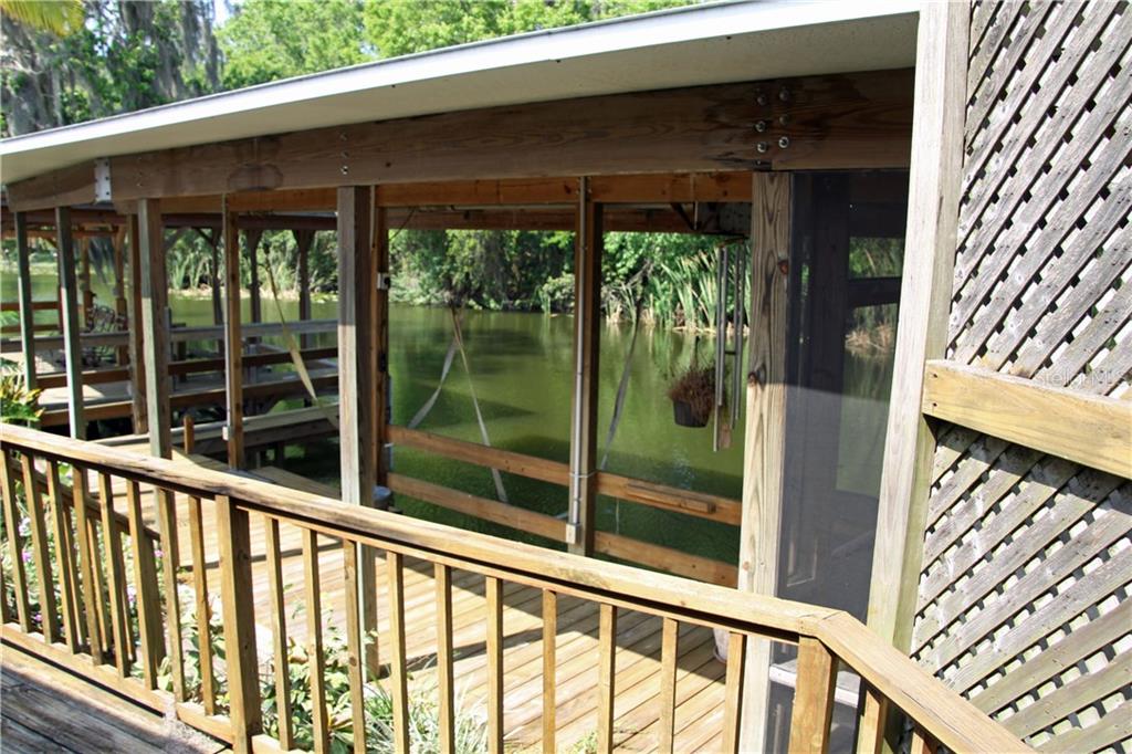 1116 Rue De Dore Tavares, FL 32778 - Photo 2 of 20 Gallery Image 2