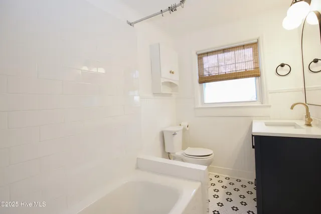 $2,500 | 365 East New Jersey Avenue, Southern Pines, NC 28387