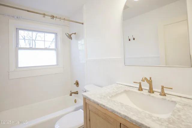 $2,500 | 365 East New Jersey Avenue, Southern Pines, NC 28387