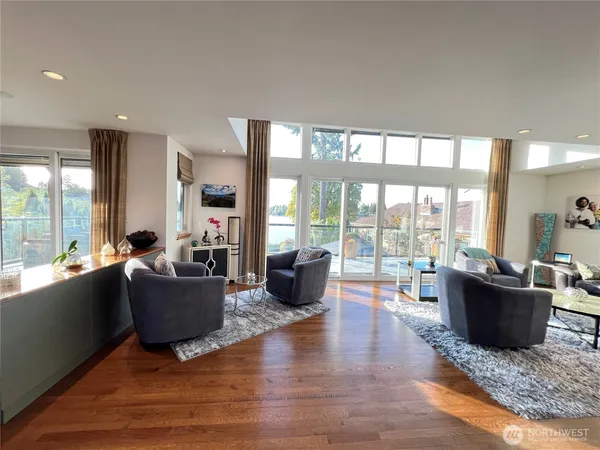 $1,900,000 | 19605 Military Road South, SeaTac, WA 98188