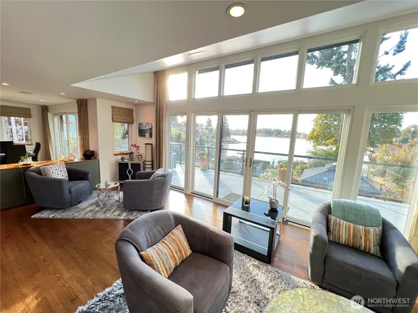 $1,900,000 | 19605 Military Road South, SeaTac, WA 98188