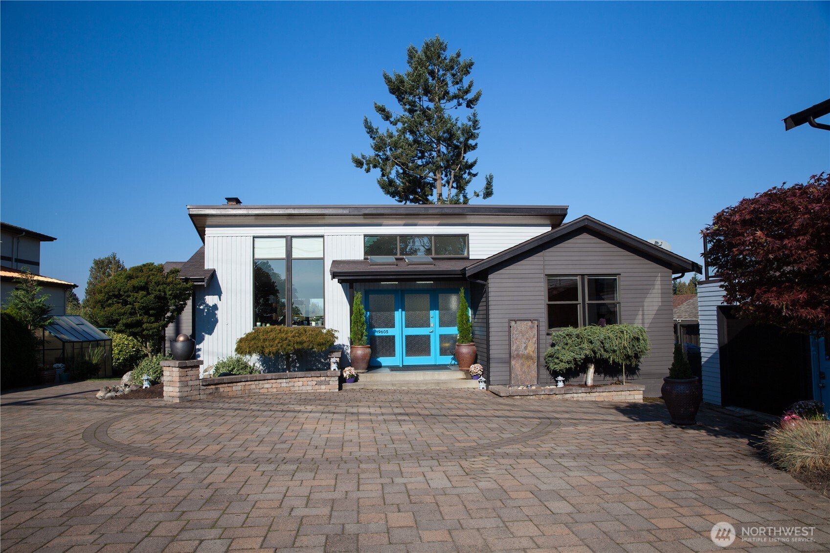 19605 Military Road South SeaTac, WA 98188 - Photo 2 of 40 front view of a house with a street
