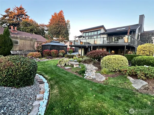 $1,900,000 | 19605 Military Road South, SeaTac, WA 98188