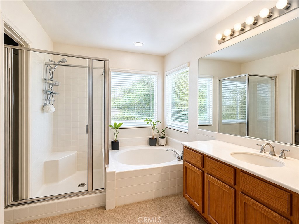 40344 Torrey Pines Road Murrieta, CA 92563 - Photo 17 of 28 Primary Bath