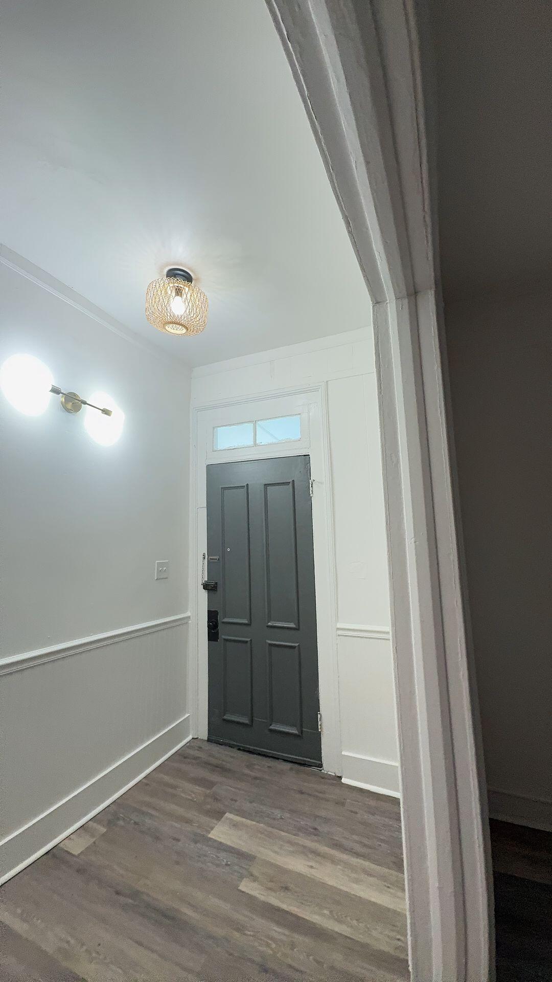 115 Ashley Avenue, Unit B Charleston, SC 29401 - Photo 10 of 11 d23b0ec0-4a37-4960-a92f-1d0d56522838