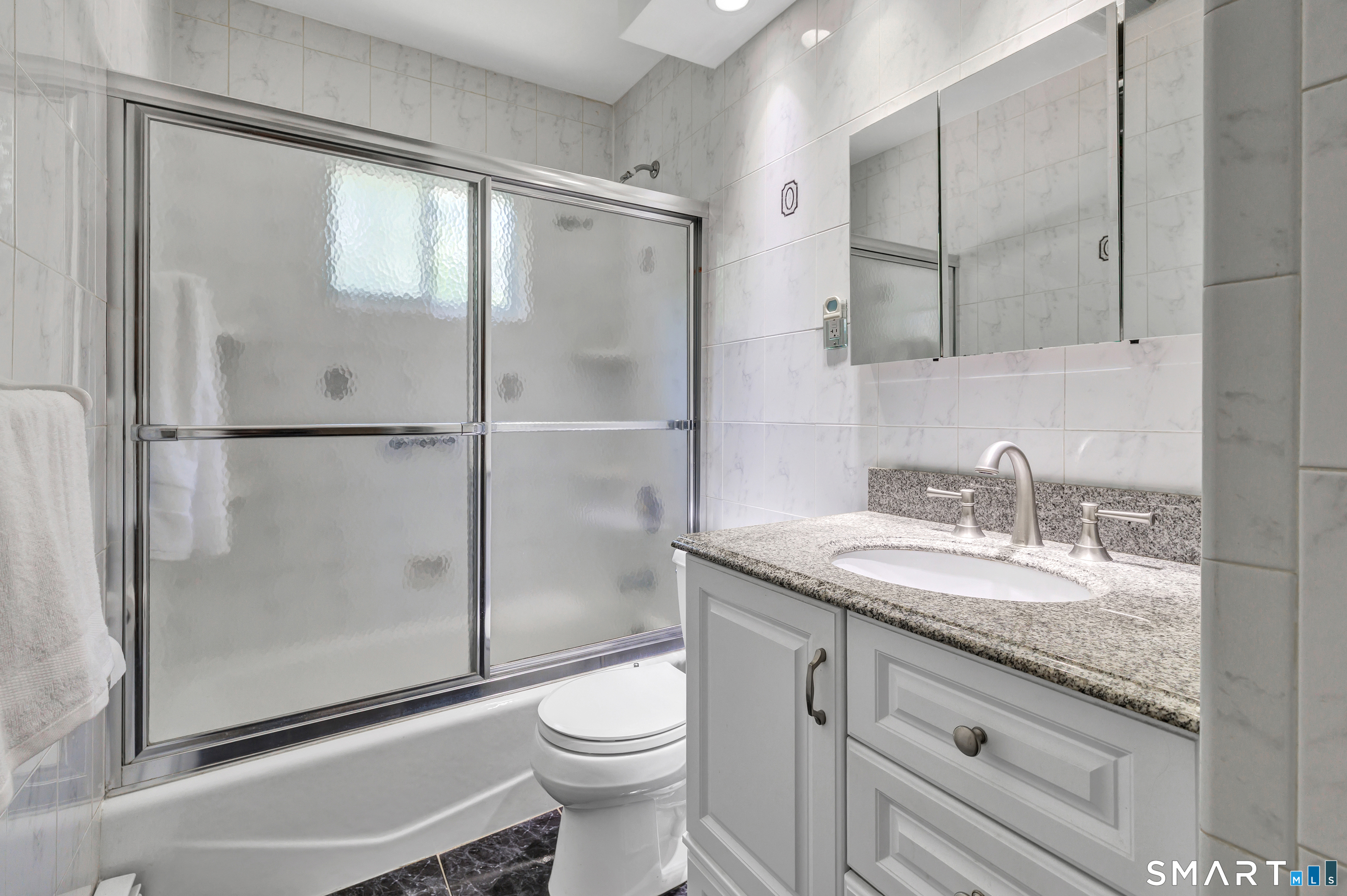 109 Gay Bower Road Monroe, CT 06468 - Photo 25 of 33 2nd Floor Full Bath