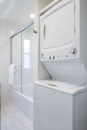 $3,300 | 203 Leake Avenue, Unit A, Nashville, TN 37205