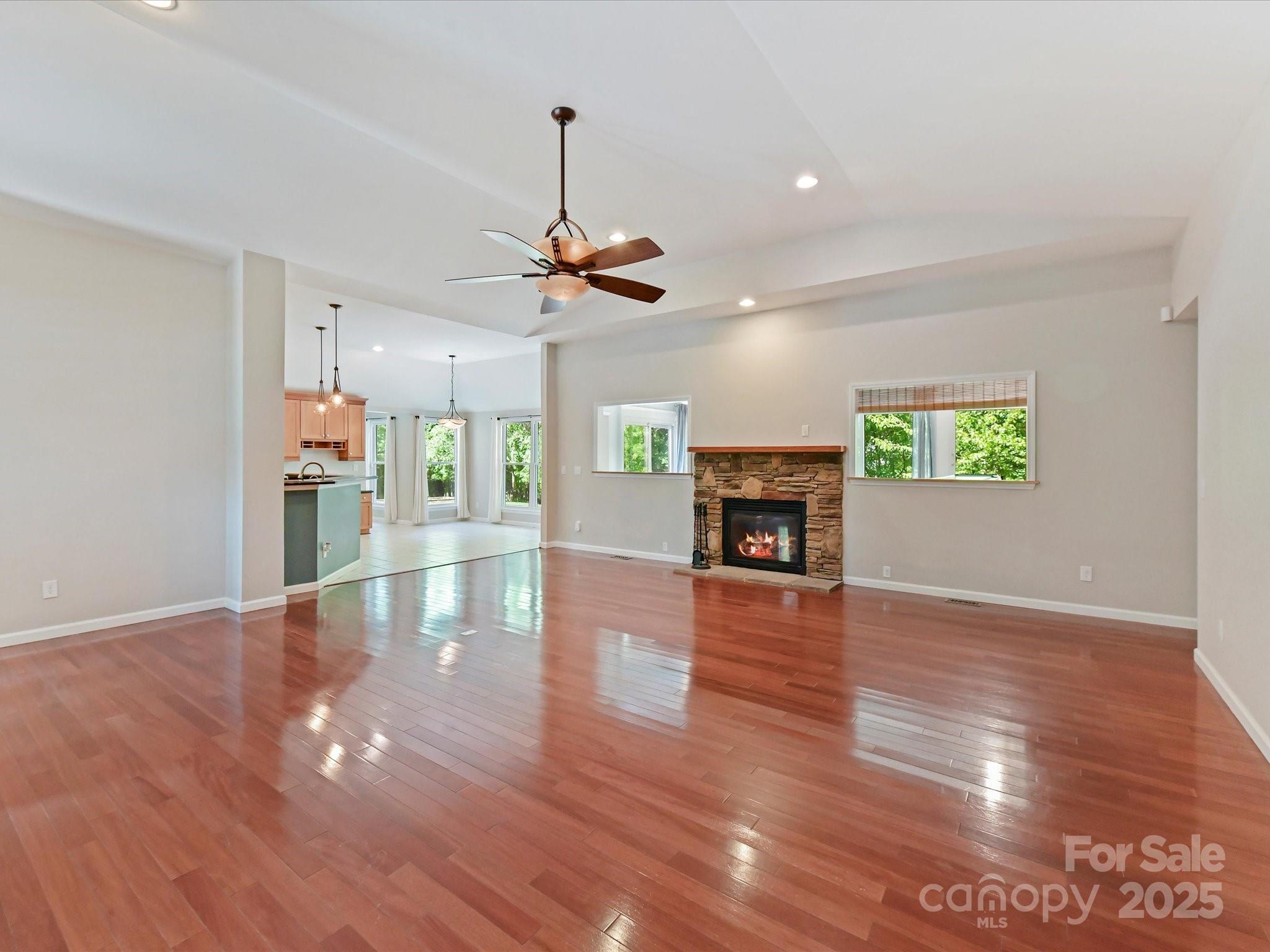 4301 Middle Stream Road Charlotte, NC 28213 - Photo 6 of 35 Gallery Image 6