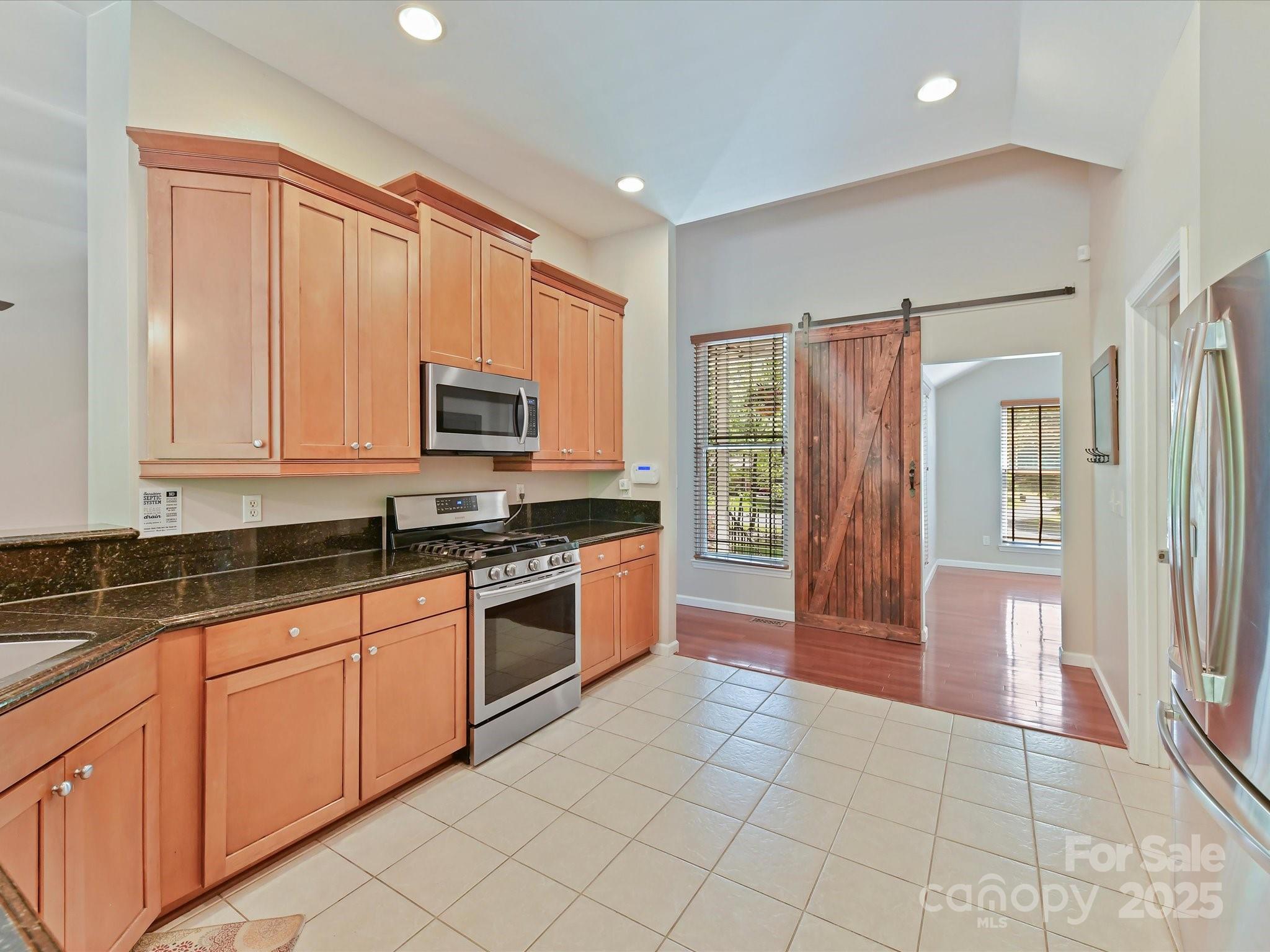4301 Middle Stream Road Charlotte, NC 28213 - Photo 9 of 35 Gallery Image 9