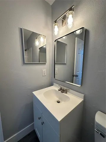 $2,000 | 3915 Anthony Lane, Orlando, FL 32822