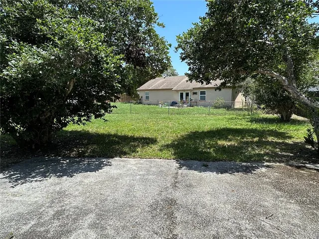 $2,000 | 3915 Anthony Lane, Orlando, FL 32822