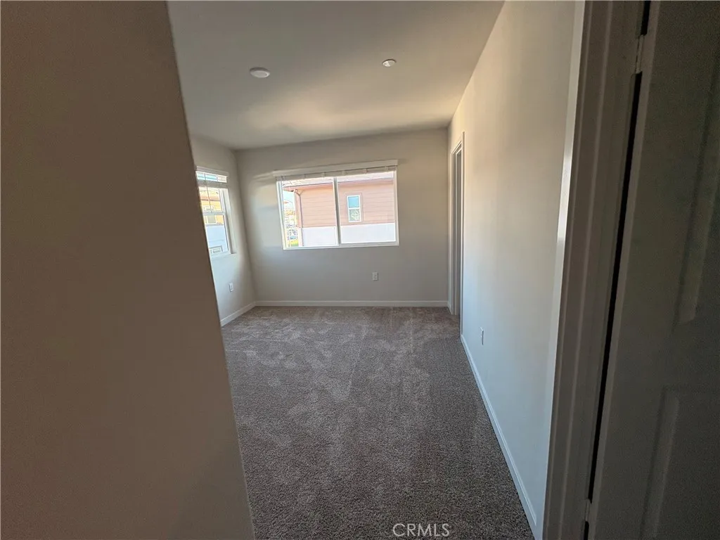 9511 Hannah Way Riverside, CA 92504 - Photo 19 of 28 Third level bedroom 1