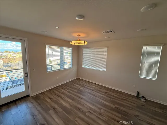 $5,900 | 9511 Hannah Way, Riverside, CA 92504