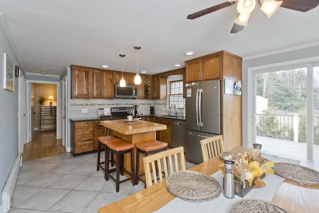 469 Montgomery Road Westfield, MA 01085 - Photo 10 of 26 Gallery Image 10