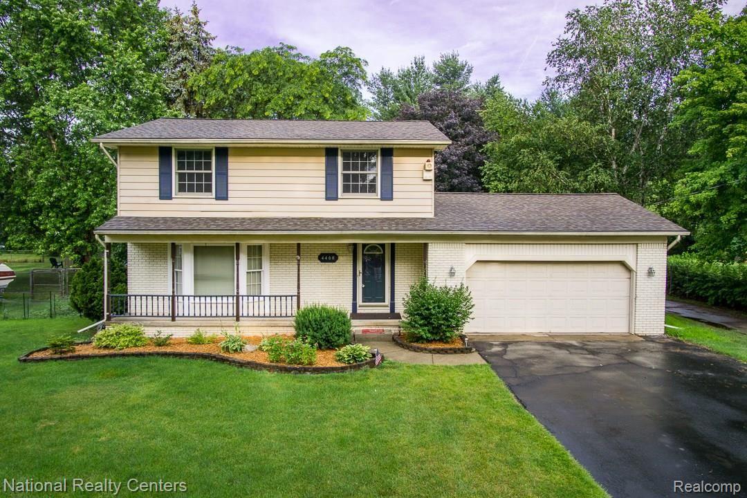 4468 Rohr Road Clarkston, MI 48348 - Photo 3 of 35 4468-Rohr-003.jpg